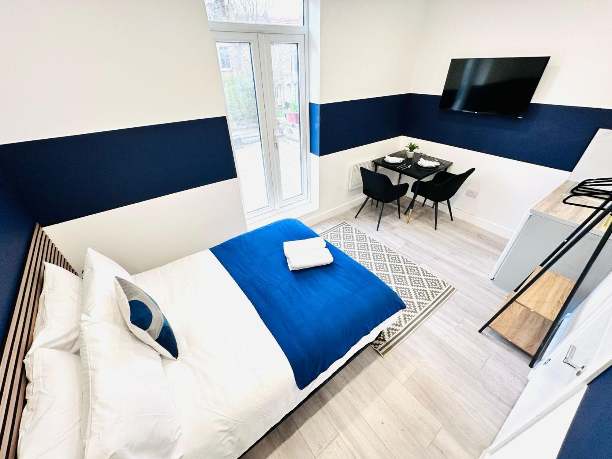 High Standard Central Studios Perfect For Tourists! Лондон Екстериор снимка