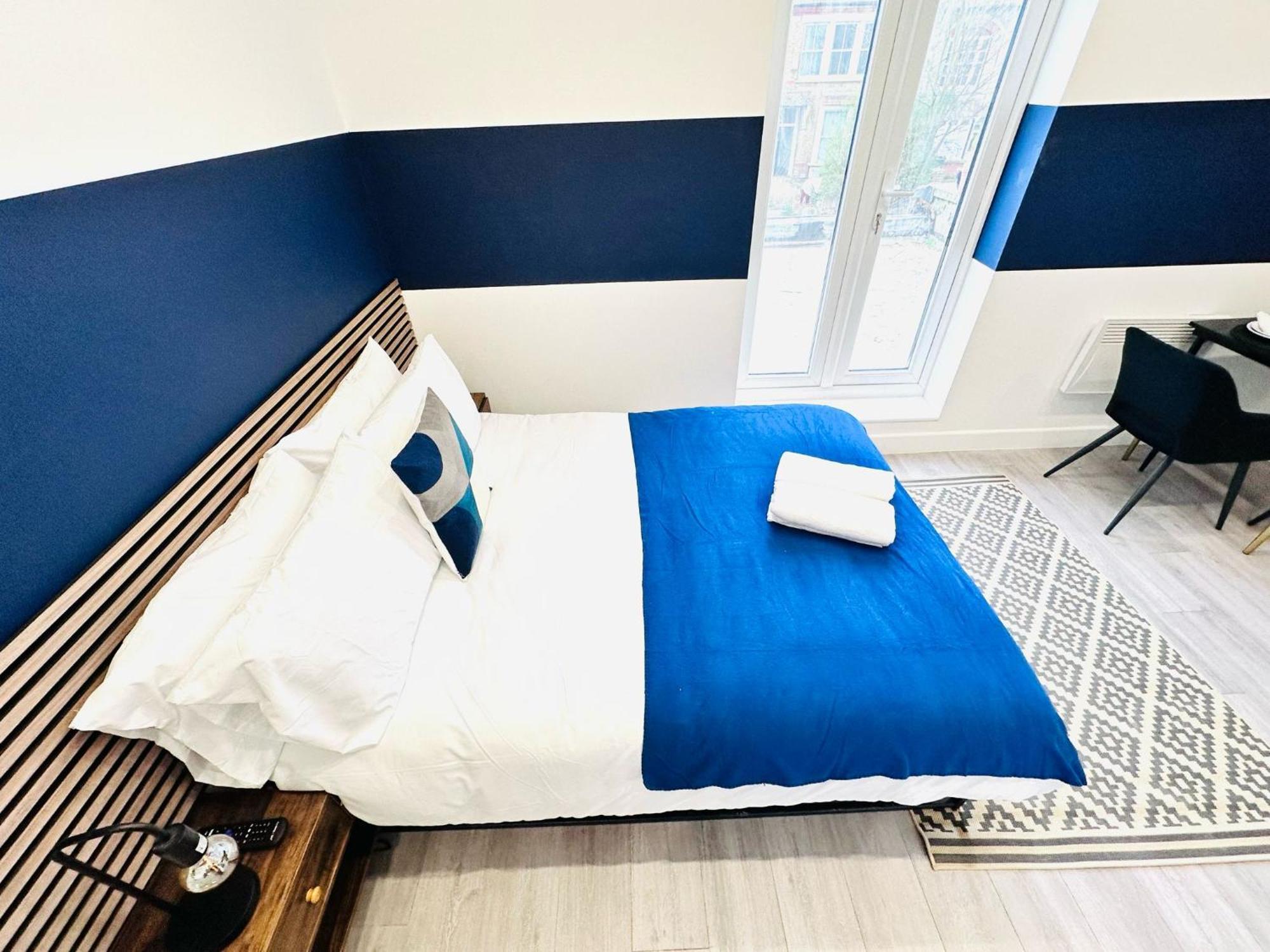 High Standard Central Studios Perfect For Tourists! Лондон Екстериор снимка