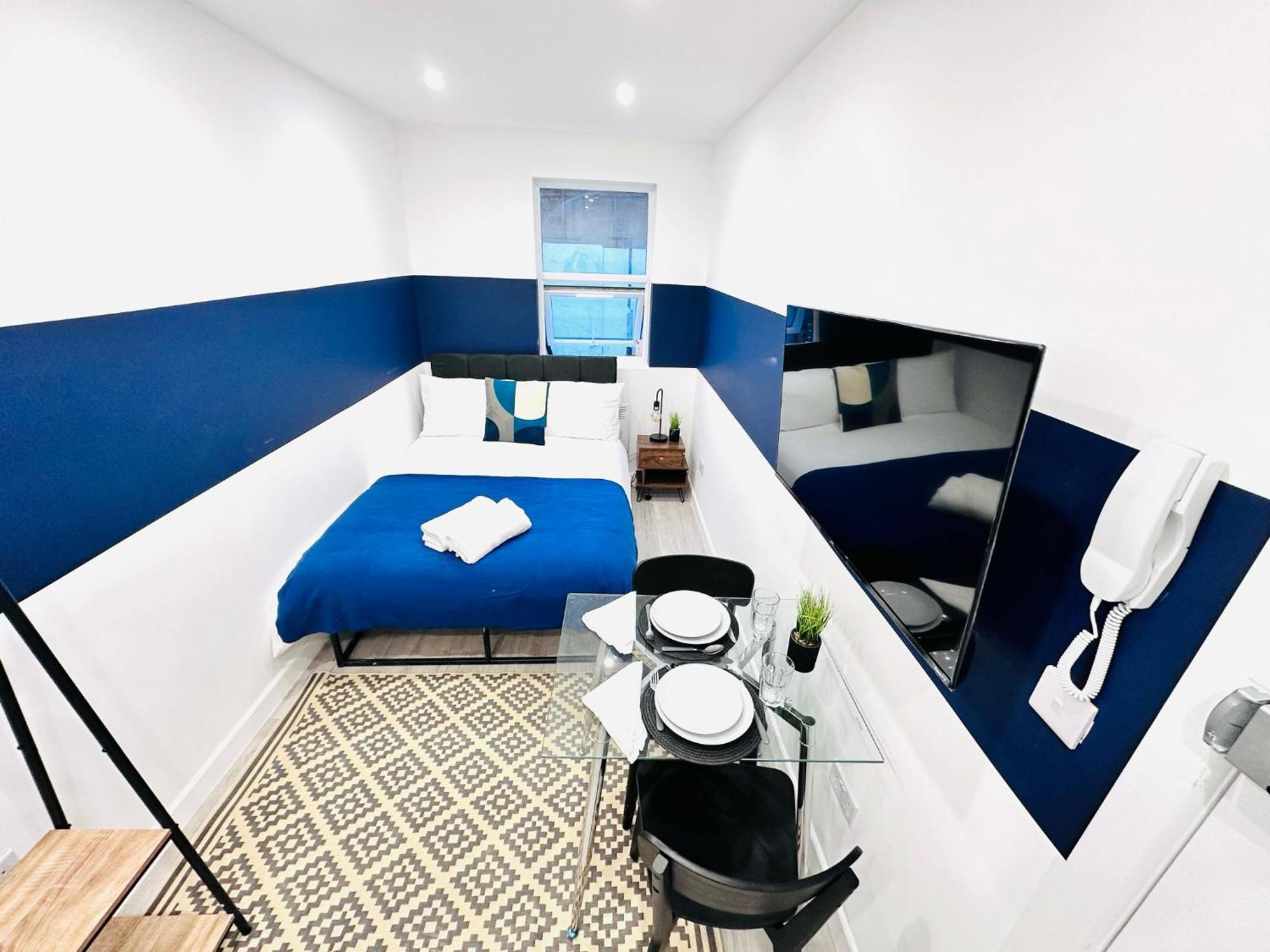 High Standard Central Studios Perfect For Tourists! Лондон Екстериор снимка
