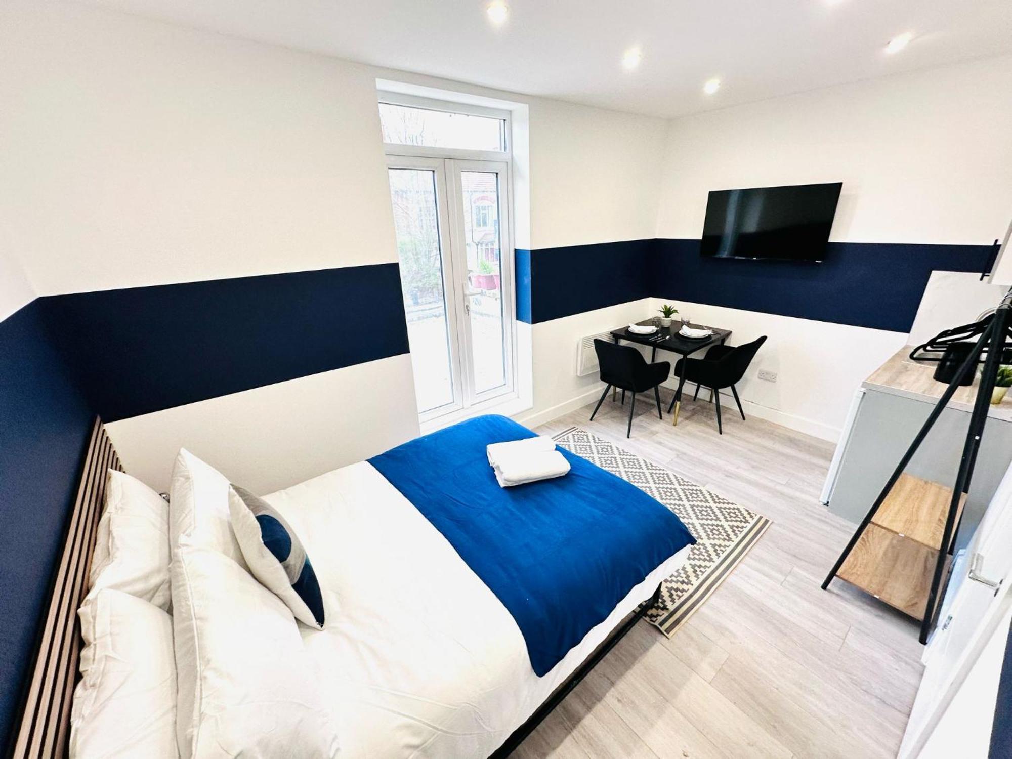 High Standard Central Studios Perfect For Tourists! Лондон Екстериор снимка