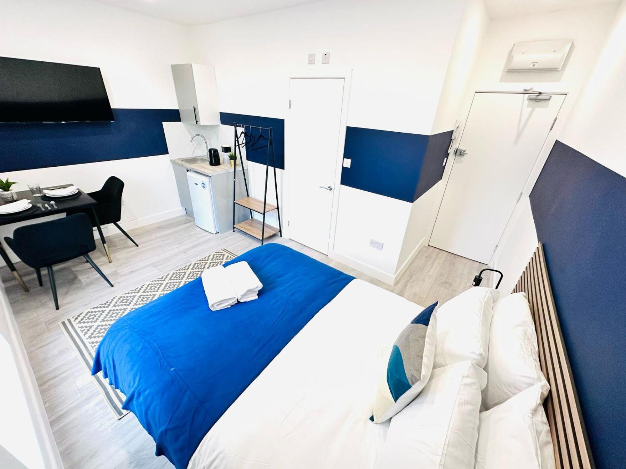 High Standard Central Studios Perfect For Tourists! Лондон Екстериор снимка