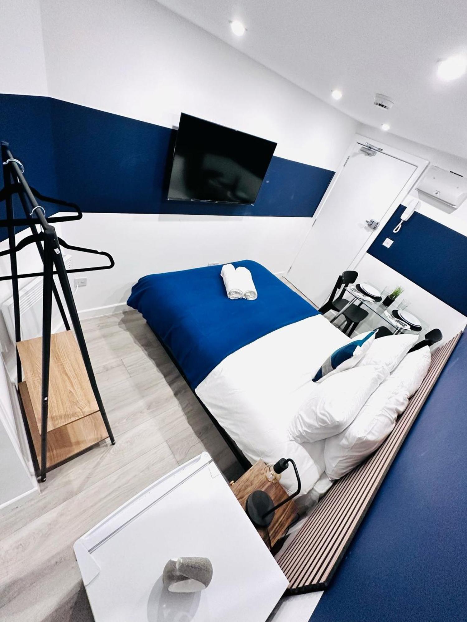 High Standard Central Studios Perfect For Tourists! Лондон Екстериор снимка