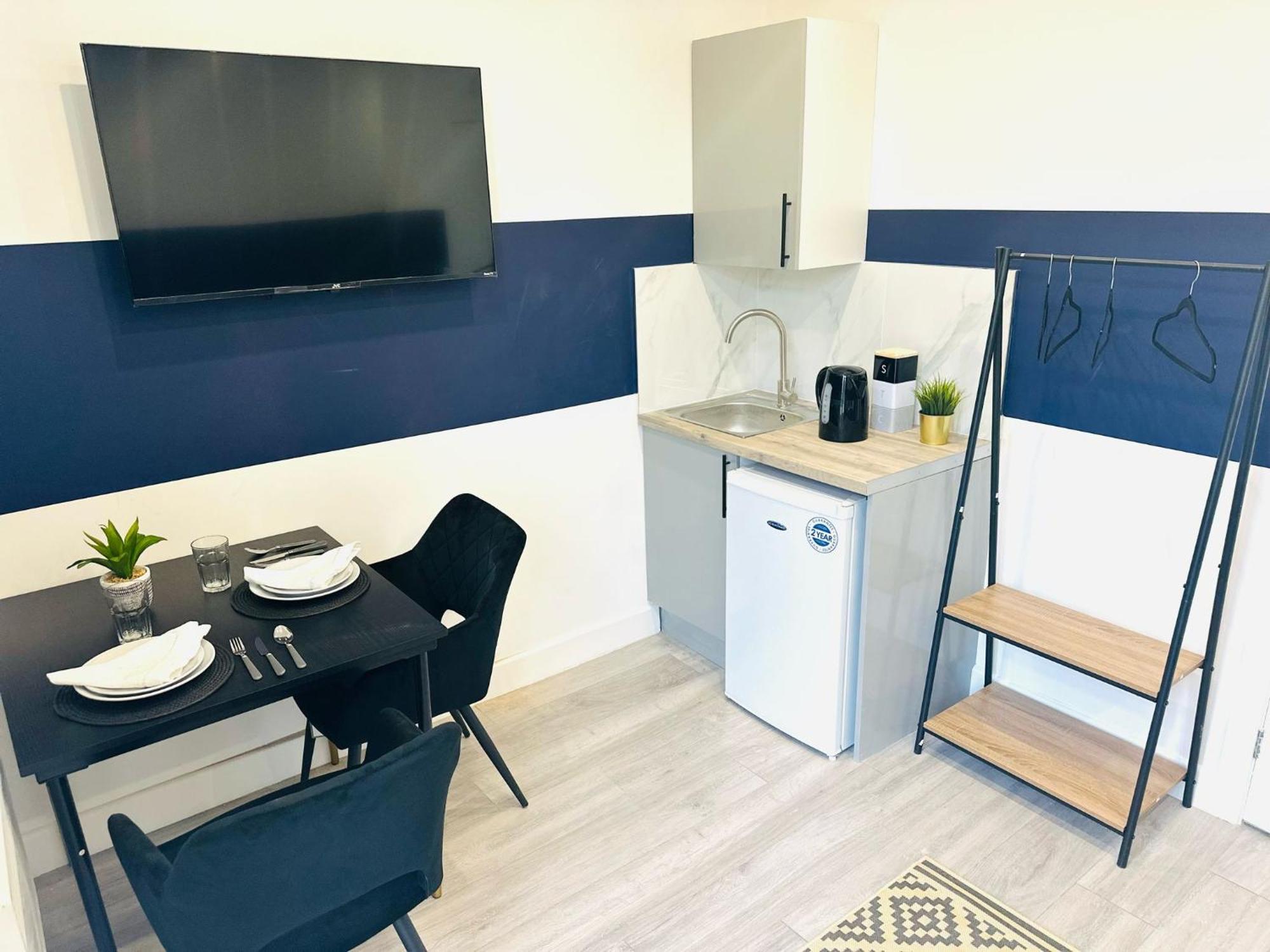 High Standard Central Studios Perfect For Tourists! Лондон Екстериор снимка