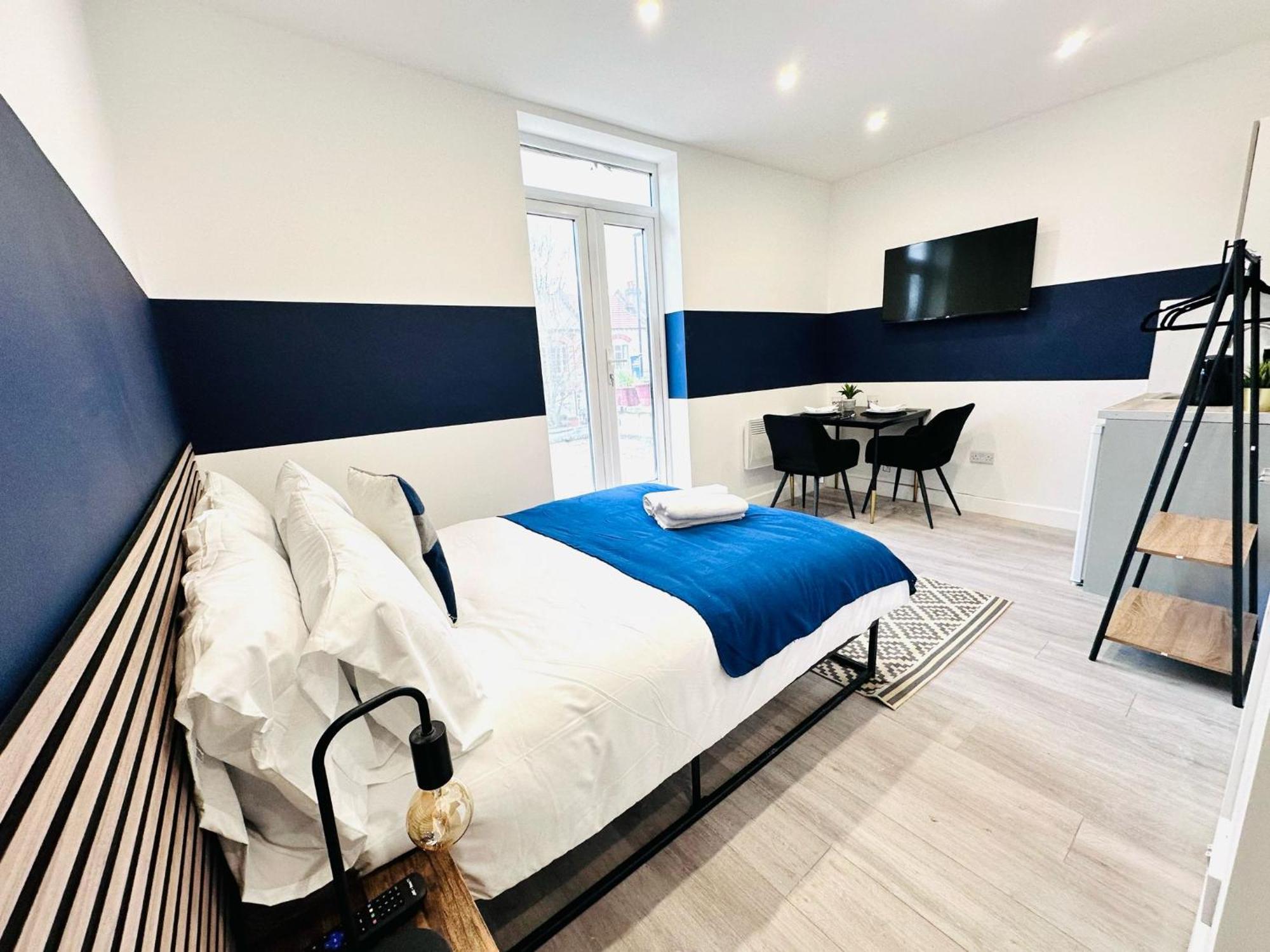 High Standard Central Studios Perfect For Tourists! Лондон Екстериор снимка